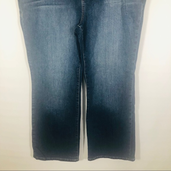Torrid Slim Bootcut Blue Jeans size 20S - Picture 4 of 7